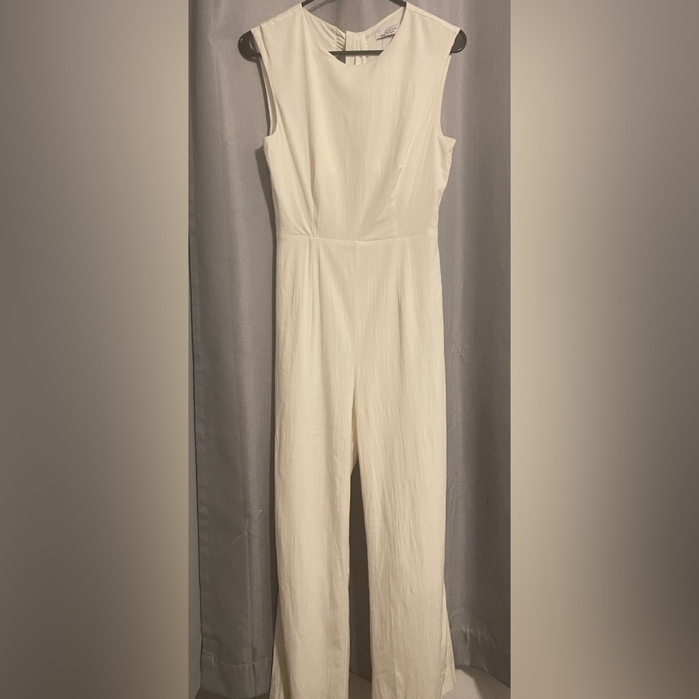 Ali & Jay Women’s Elegant Cream Jumpsuit Sleeveless size Small